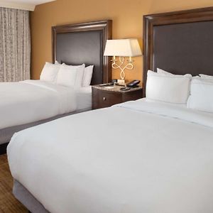 Deluxe Queen Room Two Queen Beds